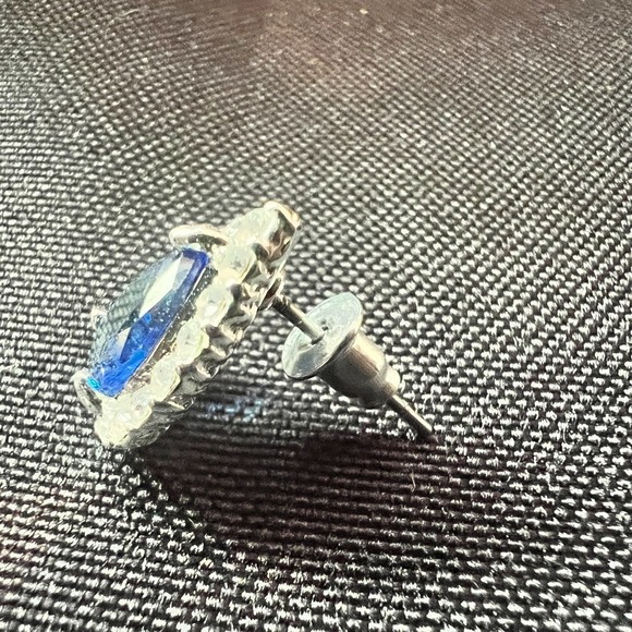 Danecraft Fine Silver Plate Sapphire Blue CZ Teardrop Earrings w/Box Vintage - Picture 11 of 14